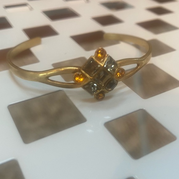 NWOT Golden Cuff Bangle Bracelet with Gemstone Embellishment - Picture 4 of 7